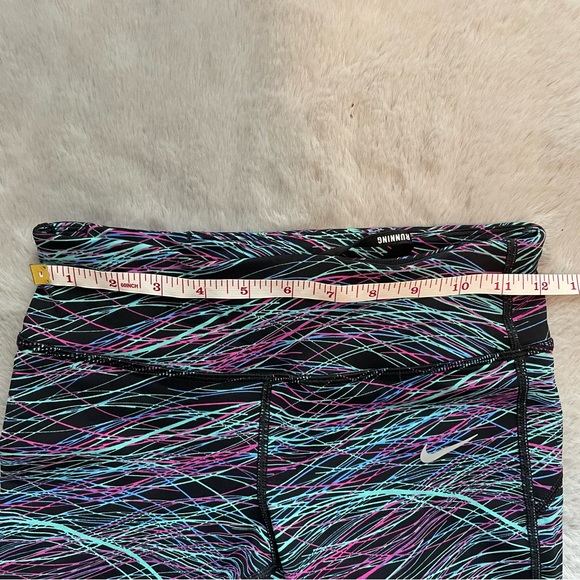 Nike Cropped Leggings Size XS - Picture 6 of 10